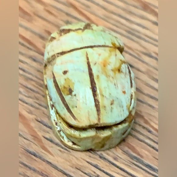 Vintage Hand Carved Egyptian Scarab Beetle Jewelry Bead - Picture 4 of 15